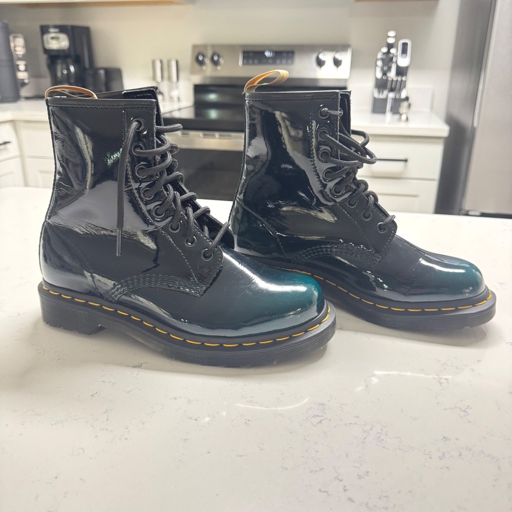 Dr. Martens 1460 Ombre Patent Leather Boots Womens 7 Black Green Glossy 8-Eye